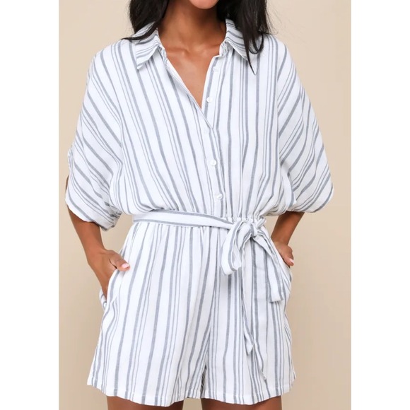 Lulus Pants - NWT Lulus Medium Sun-Drenched Sweetie White and Blue Striped Button-Up Romper
